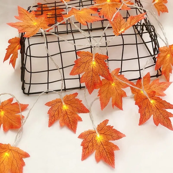 2/3/6M Joulukoriste Keinotekoinen Vaahteranlehti LED Valonauha Lyhty Seppele Koti Juhlat DIY Deco Halloween Uusi Vuosi 4 2M 10Led-USB