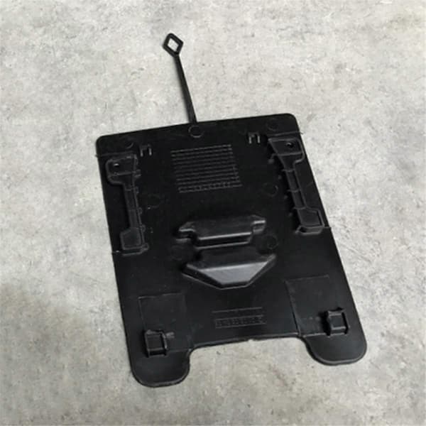 For GLA200GLA220GLA260 Front Hjulforingsdeksel Plate, Bladplateforingsdeksel, Bakre Lys