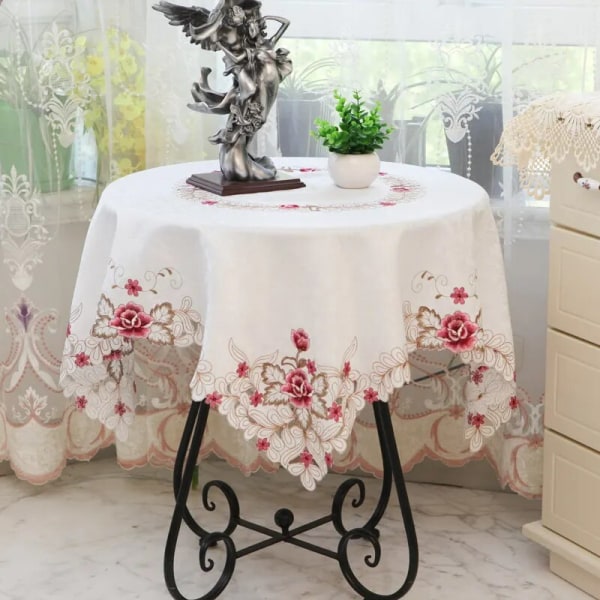 Moderni pohjoismainen pyöreä kahvipöytäliina olohuoneeseen pitsinen pöytäliina matto pastoraalinen ruokapöydän suojus koristelu joulu K014 Burgundy 110x110cm