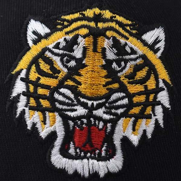 Broderad Tiger Peaked Cap
