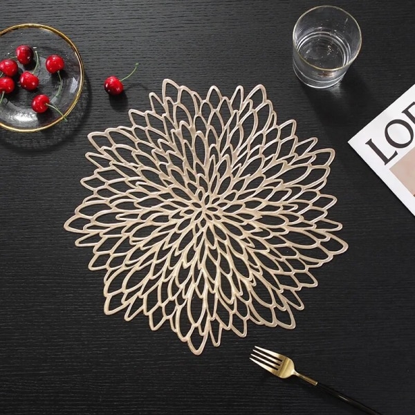 Bordsmatta Bronzing Placemat Ihålig Isolering Underlägg Bordsskål Hem Juldekor Värmebeständig rose gold B 38CM
