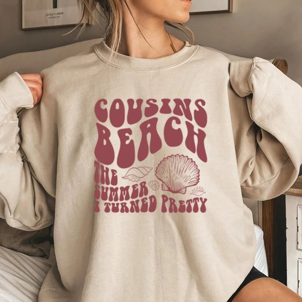 Cousins Beach Collegepaita Retro The Summer I Turned Pretty Cousins Beach Pohjois-Carolina Huppari Jeremiah Fisher Tv-sarja Collegepaita Khaki S