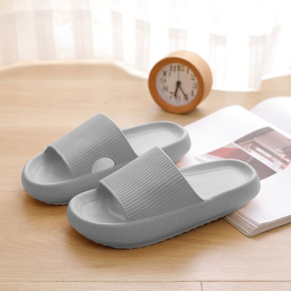 Badrum med tjocka sulor Hushållstofflor inomhustofflor Sommar Halkfria flip flops Gray 44-45