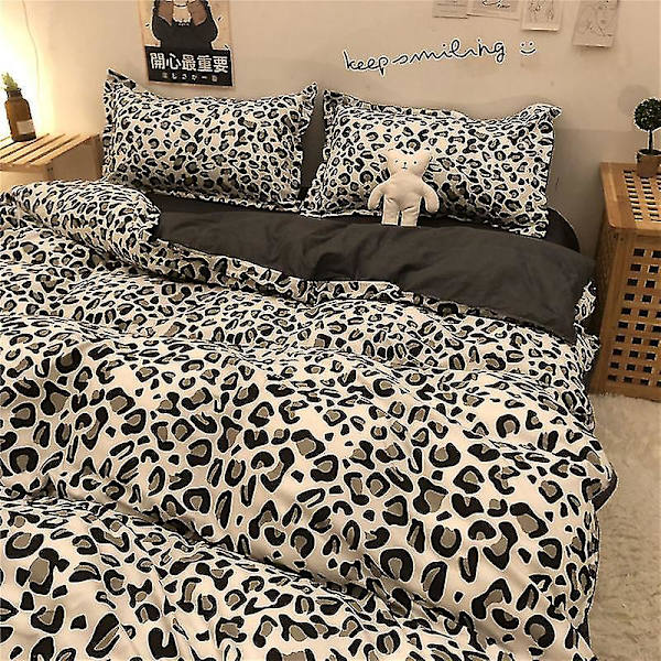 4-osainen leopardikuvioinen sängynpeitesetti (1 lakana + 1 pussilakana + 2 tyynyliinaa) 1.5m 4-piece set(150*200cm)