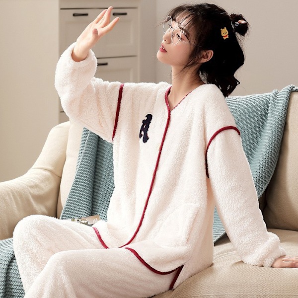 Luonnonvalkoiset samettipyjamat naisten pitkähihaiset plus sametti sarjakuva korallisamettipyjamat Off-white M