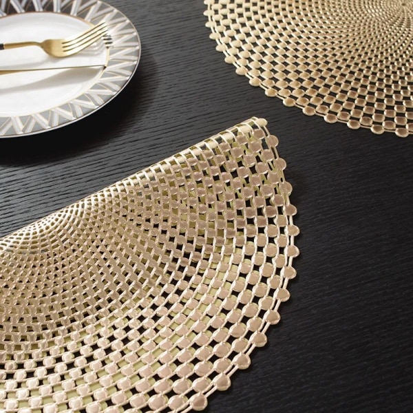 Bordsmatta Bronzing Placemat Ihålig Isolering Underlägg Bordsskål Hem Juldekor Värmebeständig golden 38CM