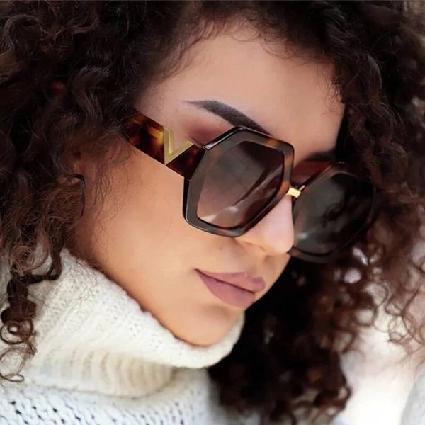 Fashionabla stora hexagonala solglasögon för damer, överdimensionerade glasögon för män, fyrkantiga solglasögon för damer WHite Style3