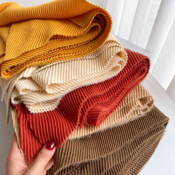 Japansk grön Miyake-stil enfärgad imitation bomull och linne plisserad scarf vinter damstil sjal varm scarf camel