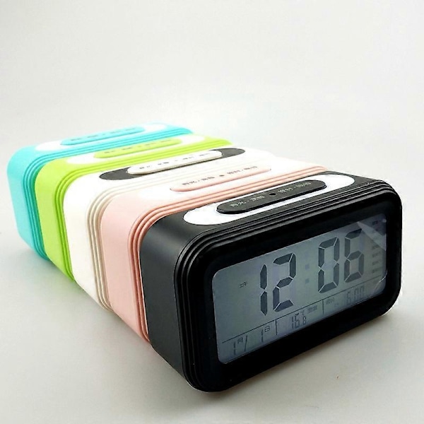 Svart Digital Väckarklocka Morgonväckarklocka, Tyst Batteridriven Digital Väckarklocka för Barn Vuxna Stor LED-Display Temperatur Kalender