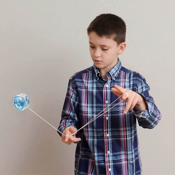 4 Stycken Yo-Yo LED-Ljus Barn Yo-Yo Reaktiv Plast Yoyo Underhållning för Nybörjare Party Favörer (Slumpmässiga Färger)