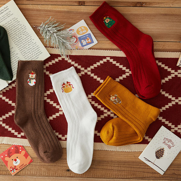 Julstrumpor dam mellanhöga strumpor vinter dubbelnålsbroderi originalstrumpor julklappar 4pcs
