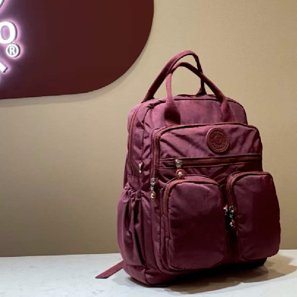 Fashionabla Damer Ryggsäck Vattentät Nylon Mjukt Handtag Solid Multi Ficka Rese Dragkedja Damer Skolväska Dull-red 11.4x3.9x14.6inches