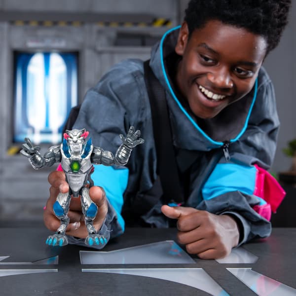 MrBeast Lab Mutator Action Figure Metalic Panther multifärg