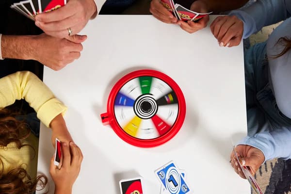 UNO Spin multifärg