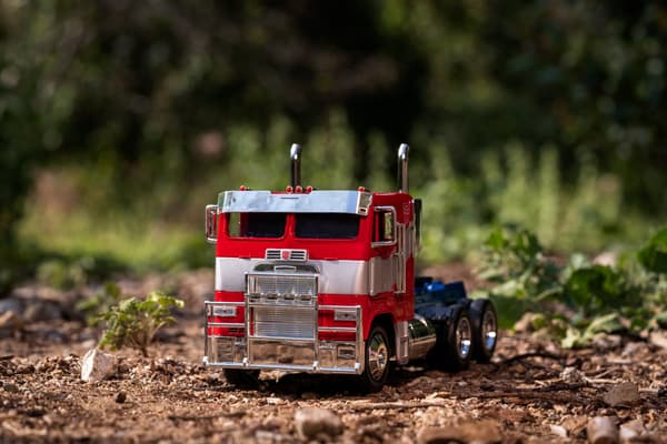 Transformers Optimus Prime Metall 1:24 multifärg