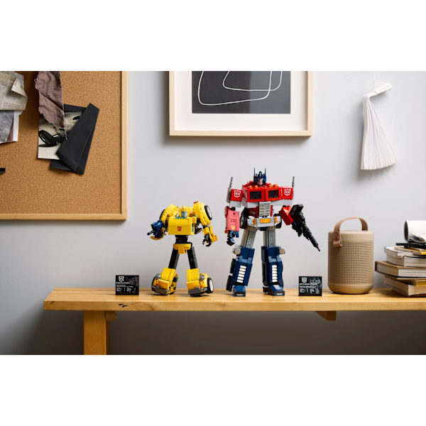 LEGO® icons Bumblebee 10338 multifärg