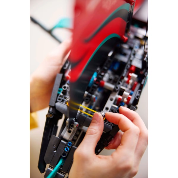 LEGO® Technic Emirates Team New Zealand AC75 yacht 42174 multifärg