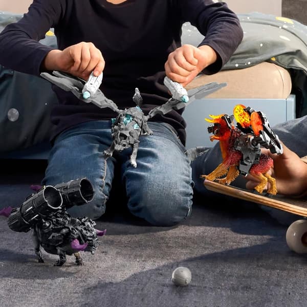 Schleich® ELDRADOR® Gladiator Shadow Bull 42816