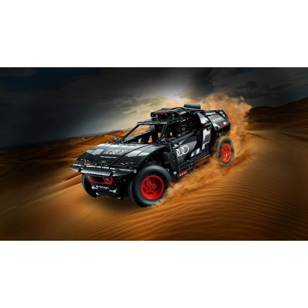 LEGO® Technic Audi RS Q e-tron 42160