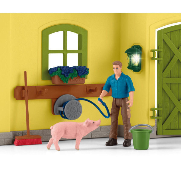 schleich® FARM WORLD Stor gård med djur och tillbehör 42605