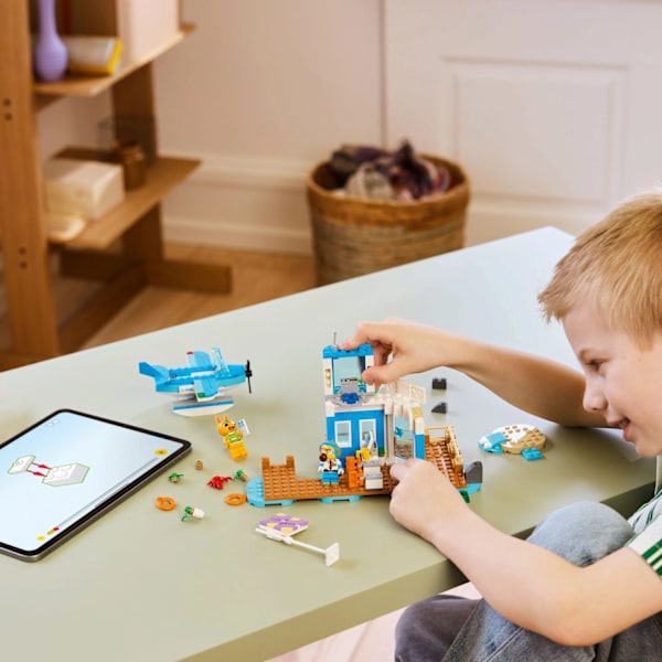 LEGO® Animal Crossing™ Flyg med Dodo Airlines  77051 multifärg