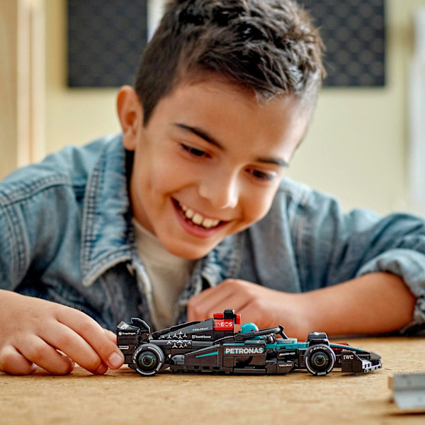 LEGO® Speed Champions Mercedes-AMG F1® W15 racerbil 77244 multifärg