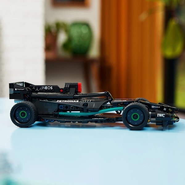 LEGO® Technic Mercedes-AMG F1 W14 E Performance Pull-Back 42165 multifärg