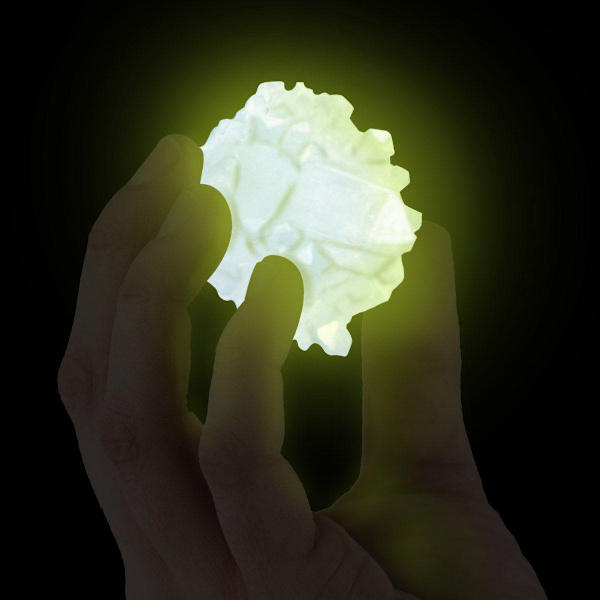 National Geographic Glow-in-the-Dark Crystal Lab Lila