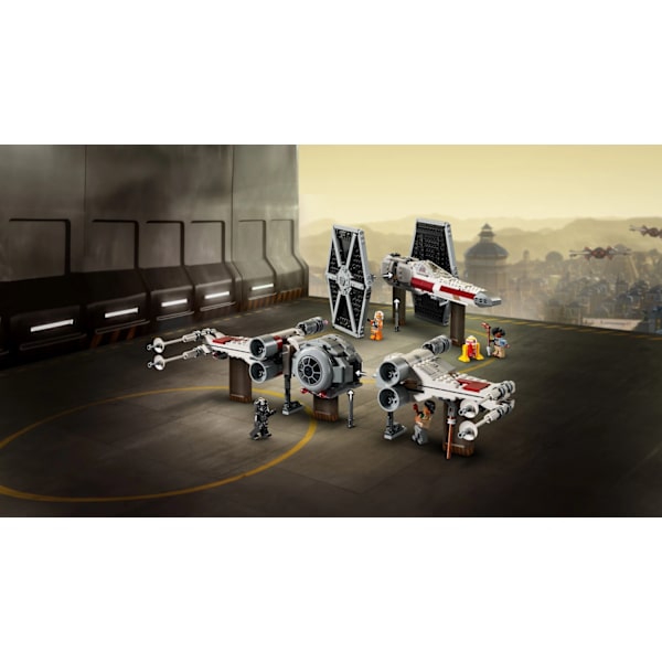 LEGO® Star Wars™ TIE Fighter & X-Wing Mash-up 75393 multifärg