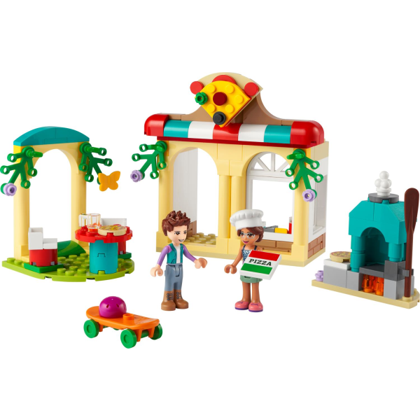 LEGO® Friends Heartlake Citys pizzeria 41705