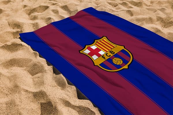 FC Barcelona Handduk 70x140 cm multifärg