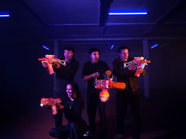 X-Shot Hyper Gel Clutch Blaster