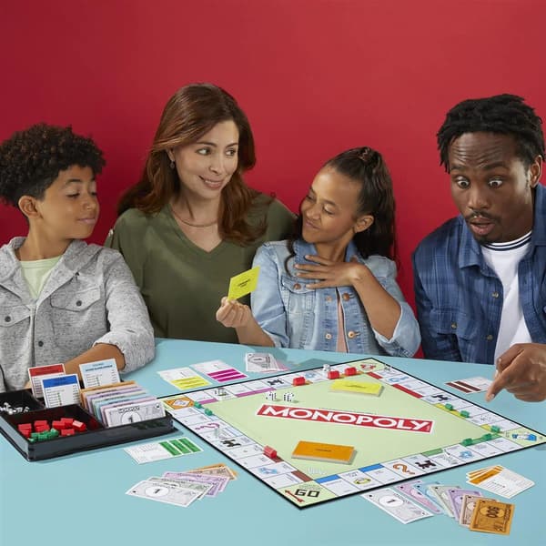 Monopoly Det klassiska brädspelet SE multifärg