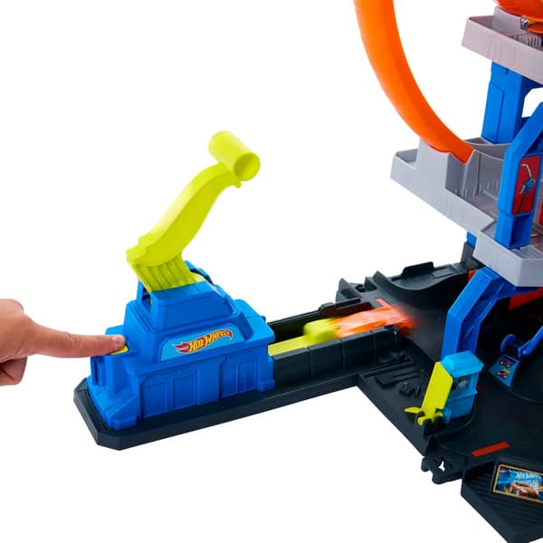 Hot Wheels City Mega Loop Garage multifärg
