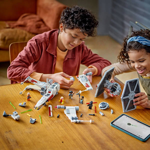 LEGO® Star Wars™ TIE Fighter & X-Wing Mash-up 75393 multifärg