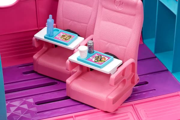 Barbie Dreamplane med docka Lekset multifärg