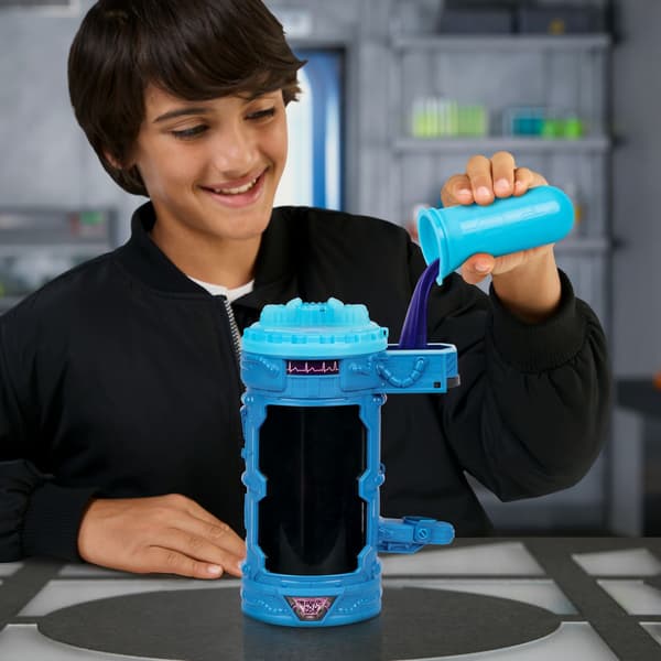 Mr Beast Lab Mutators Mutation Chamber Lightning Panther multifärg