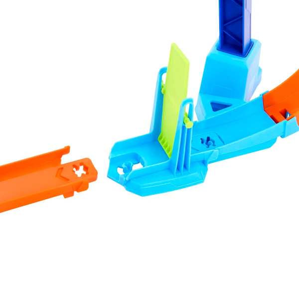 Hot Wheels Stunt Tracks Corkscrew Jump Champion multifärg