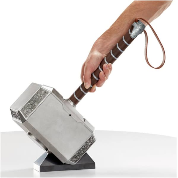 Marvel Legends Series Mjolnir Electronic Hammer multifärg
