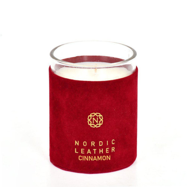 Tuoksukynttilä Nordic Leather Red Cinnamon Red