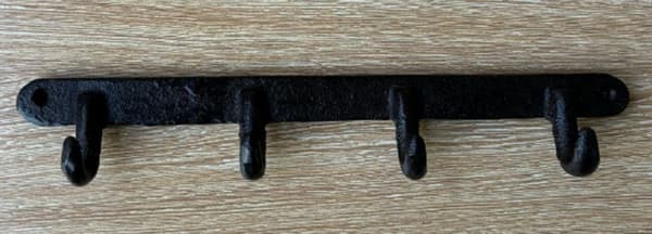 Krok Hängar 4 krokar Gjutjärn Black