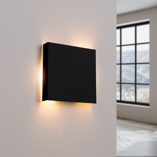 Vägglampa VANTA svart Black