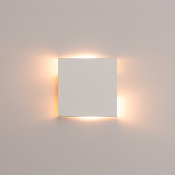 Vägglampa VANTA vit White