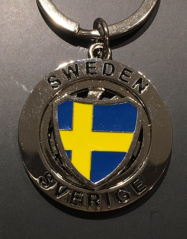Nyckelring Souvenir Spinner Sköld Flagga grå