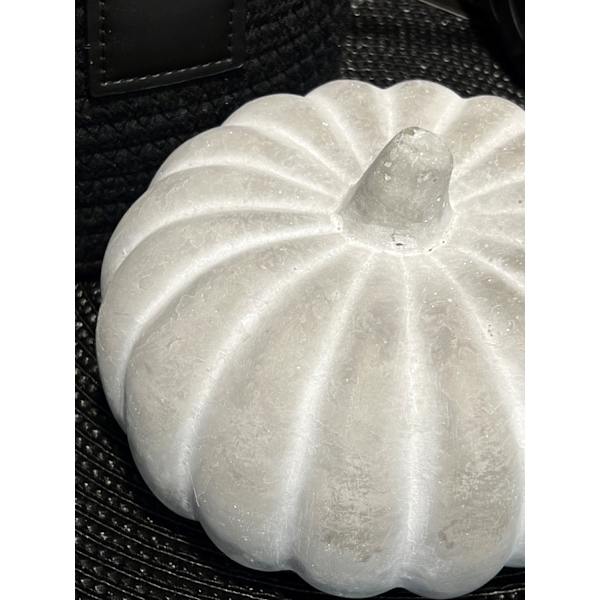 Pumpa Grå Cement 15 cm grå