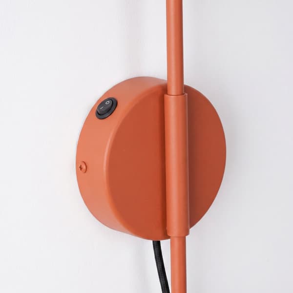Vägglampa NOX 1 röd ockra med strömbrytare Red