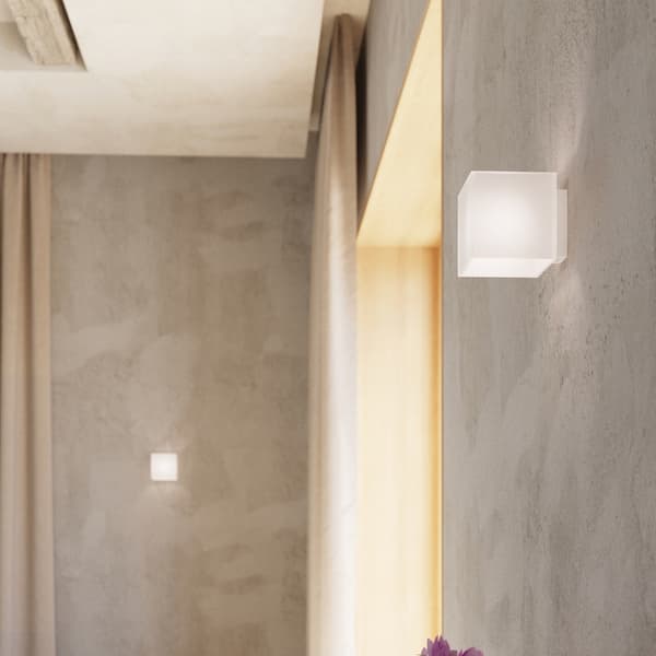 Vägglampa RICO White
