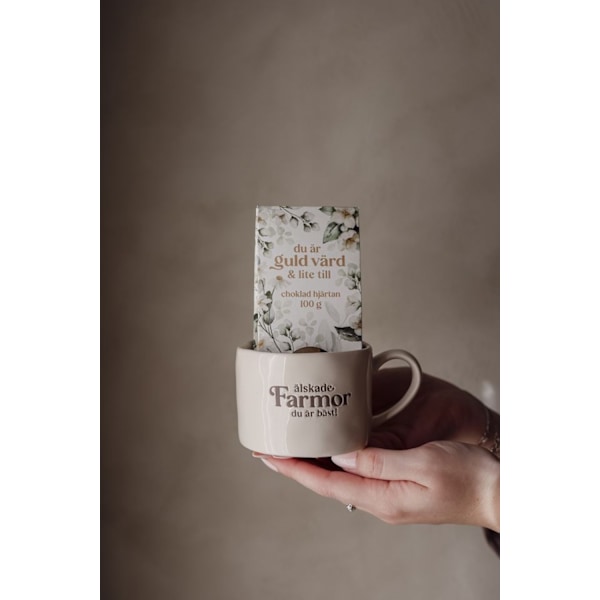 Majas Cottage Mugg Älskade Farmor Beige