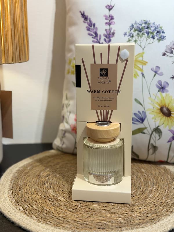 Doftpinnar Sandalwood 200 ml multifärg