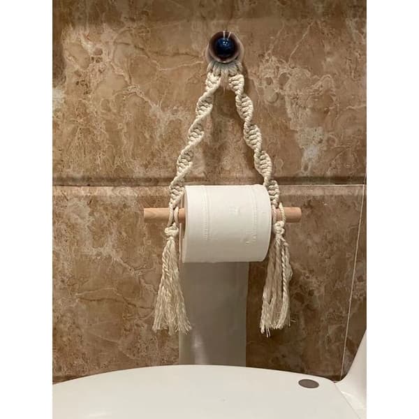 WC-paperiteline, kudottu makramee WC-paperiteline WC:hen
